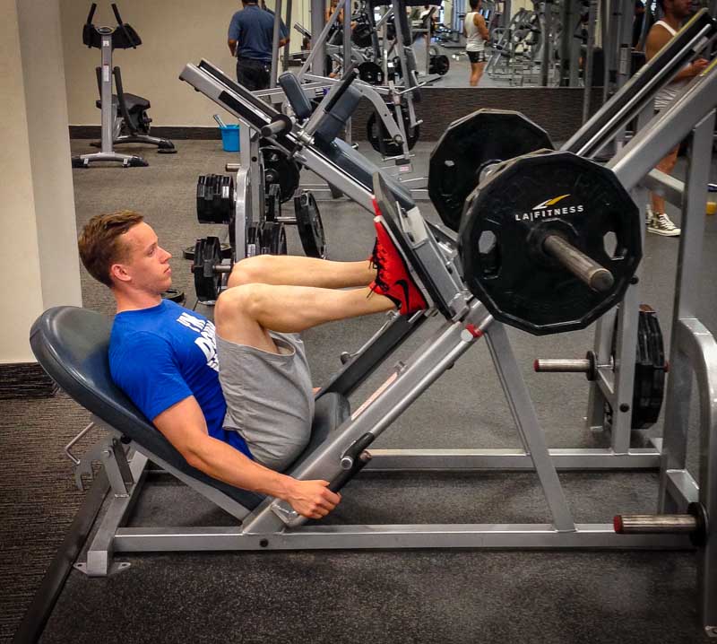 High-Volume Leg Day: Building the Glutes and Quads with Compound Power