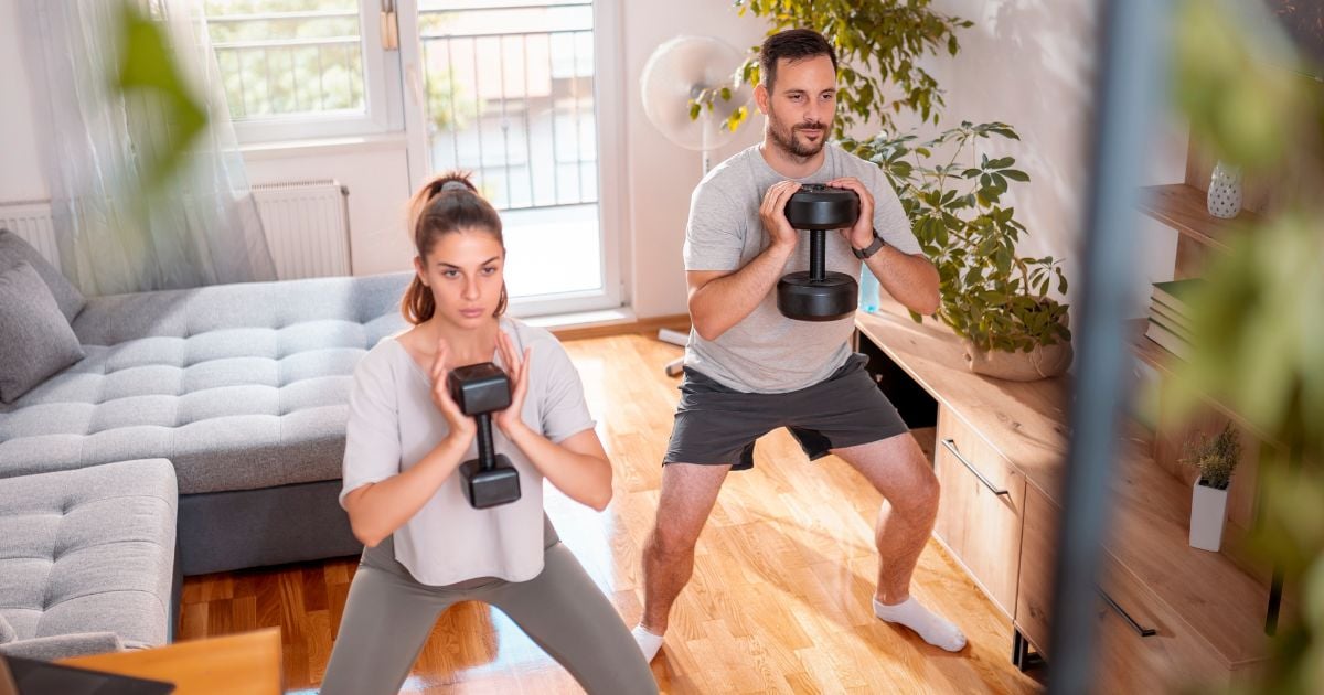 Minimal Equipment 4-Day Glute Hypertrophy Split (8 Weeks)